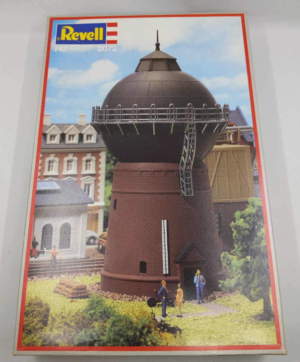 Revell 2072 HO Scale Water Tower Plastic Model Kit