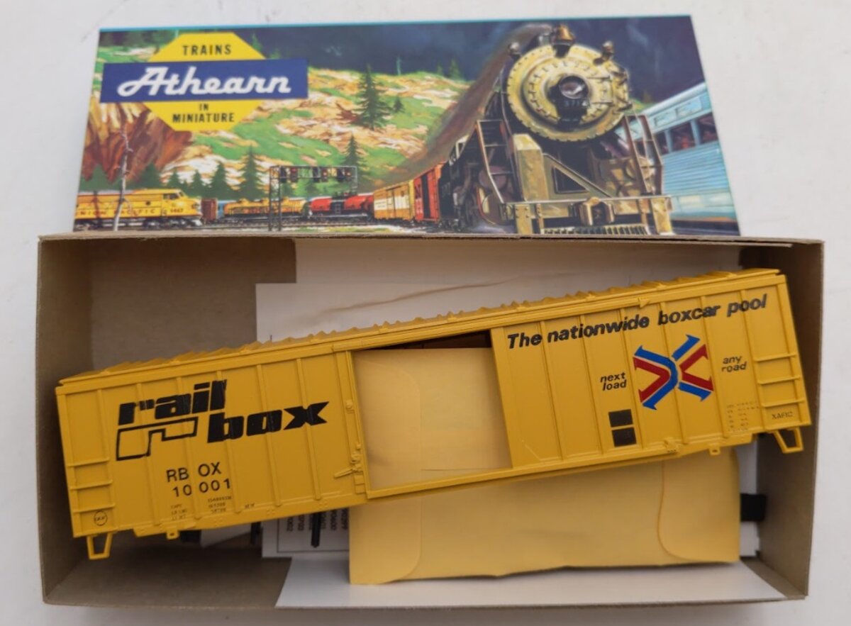Athearn 5521 HO Scale Railbox 50 Ft. Sliding Door Box Car # 10001 Kit