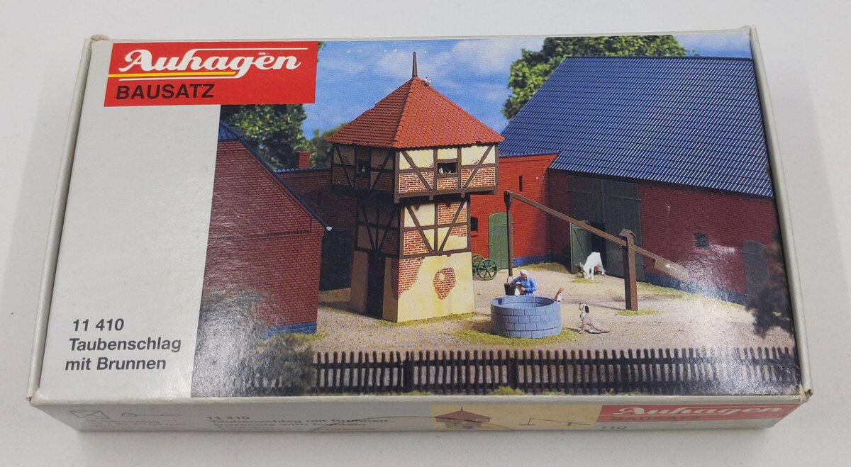 Auhagen 11410 HO Scale Dovecote with Fountain Plastic Model Building Kit