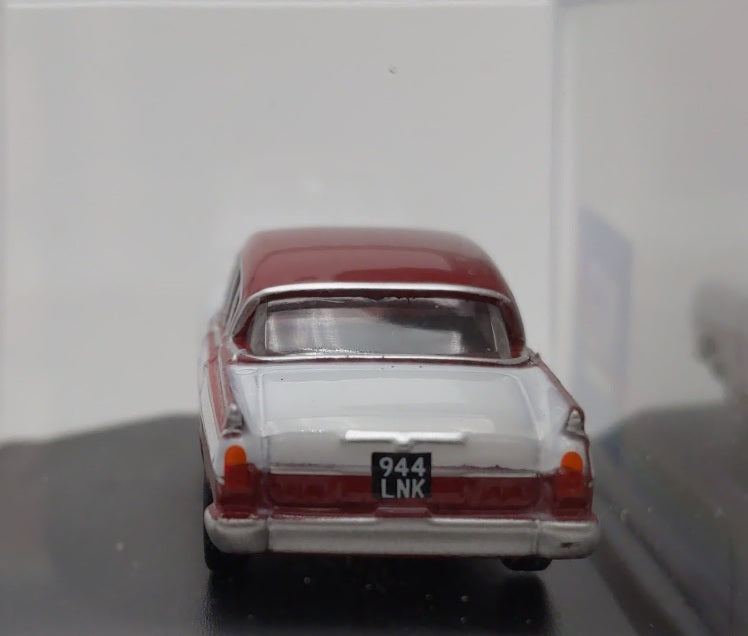 Oxford Diecast 76CRE009 1:76 Venetian Red/Polar White Vauxhall Cresta Regency