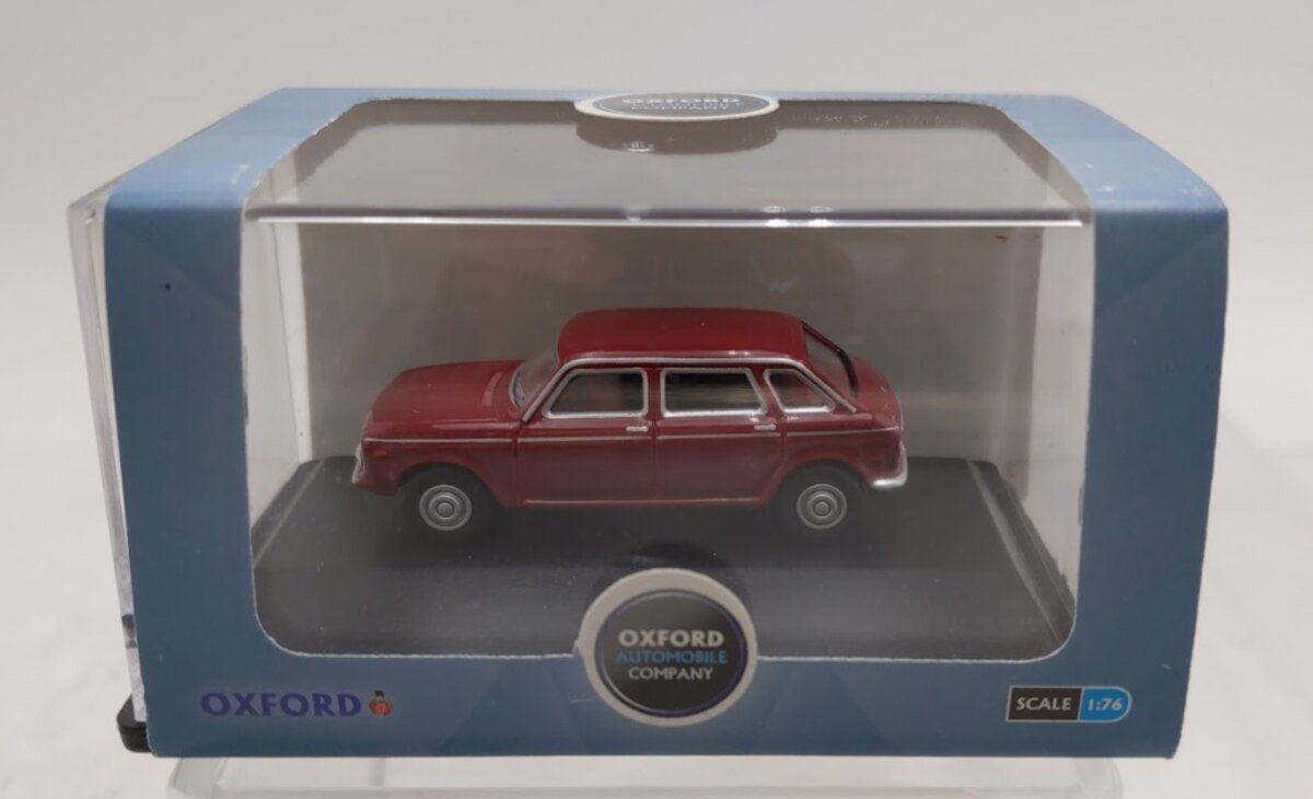 Oxford Diecast 76MX002 1:76 Scale  Damask Red Austin Maxi Diecast