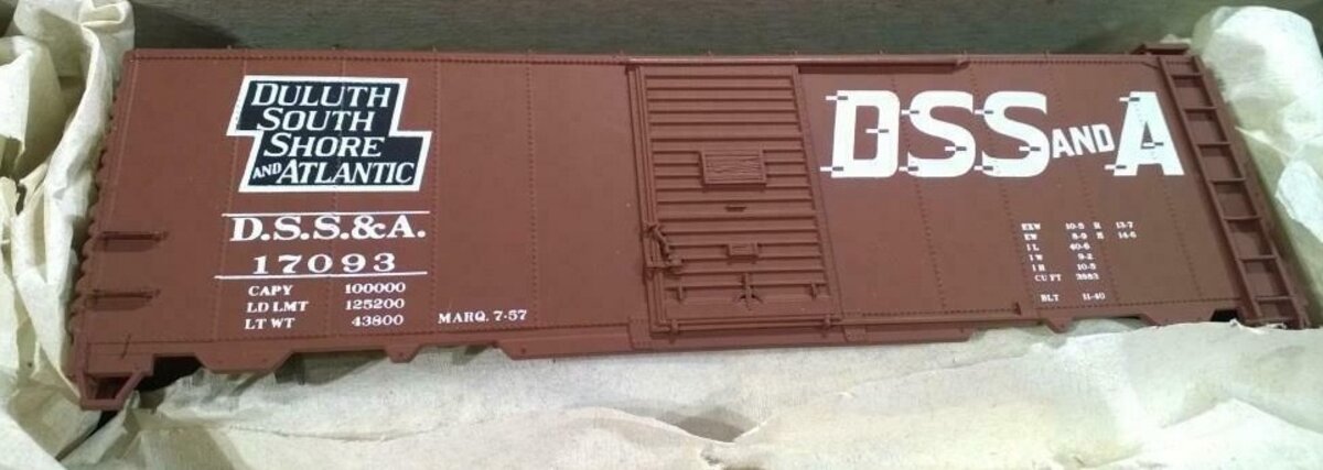 Accurail 1551 Scale 40' DSS & 40' AAR Steel Bozcar Kit