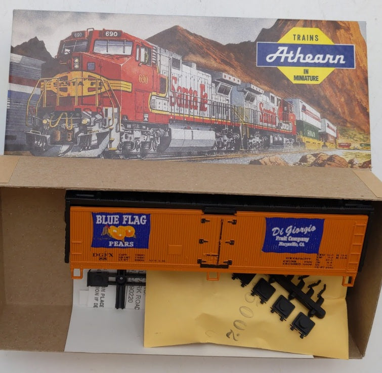 Athearn 88 HO Blue Flag Pears Crate Label 40' Wood Ice Bunker Refrigerator Kit