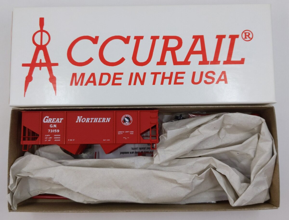 Accurail 2352 HO Great Northern Red Canton Twin Hopper Kit #73159