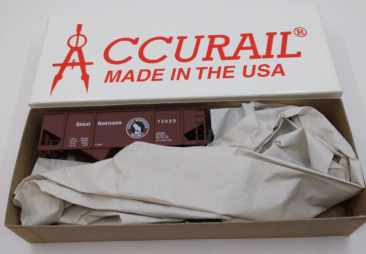 Accurail 2351.1 HO Great Northern Min Red Canton Twin Hopper Kit #73025