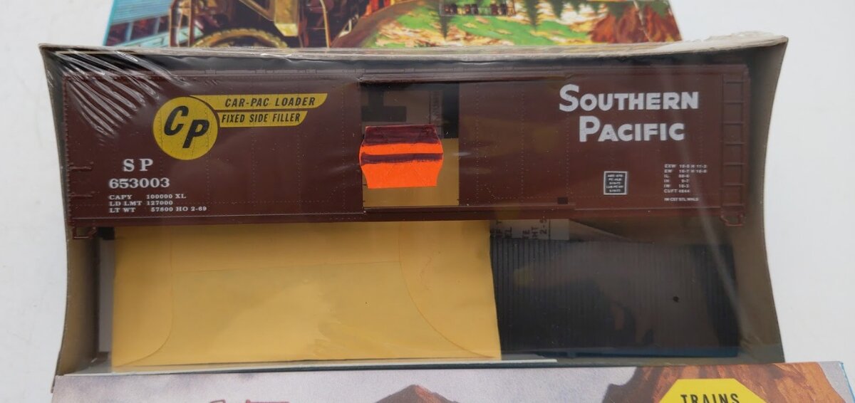 Athearn 1978 HO Bev Bel Corp Southern Pacific 50’ Single Door Boxcar #653003 Kit