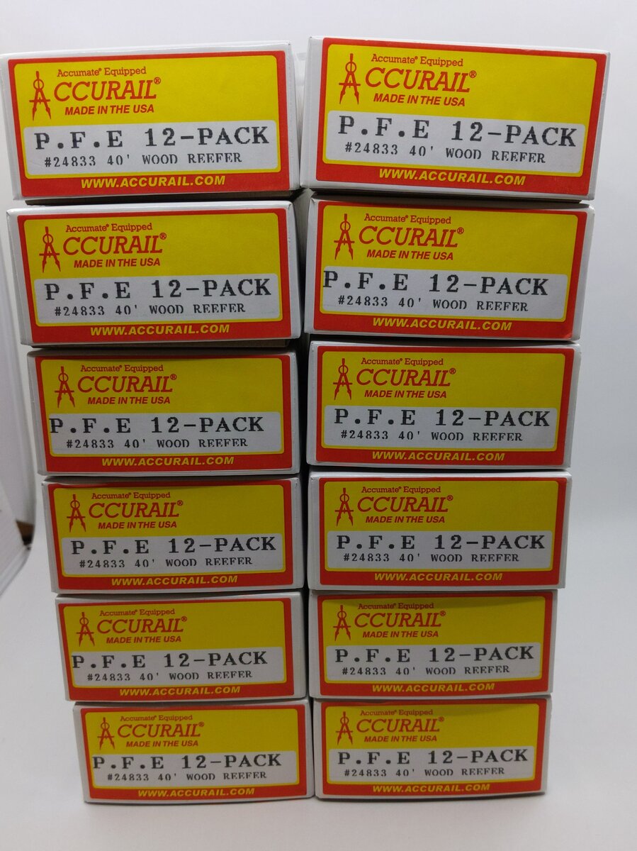 Accurail 24833 HO Pacific Fruit Express 40' Reefer Boxcar Kit (12pk)