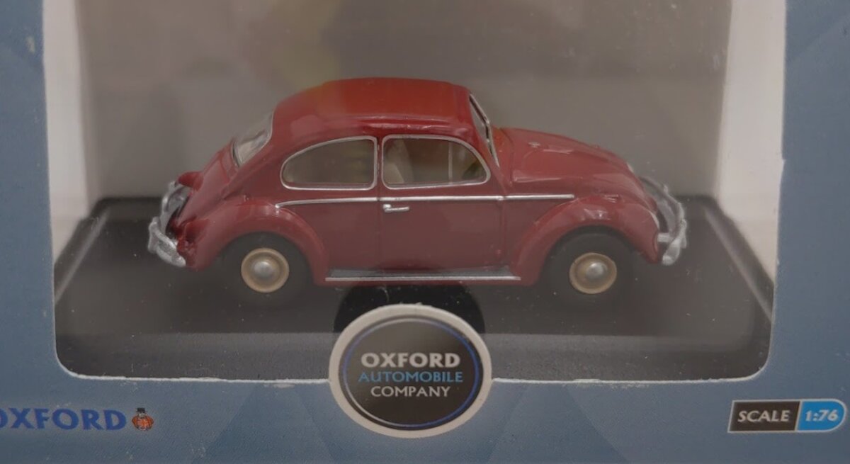 Oxford Diecast 76VWB002 1:76 Ruby Red VW Bug Volkswagen Beetle Wiedersehen