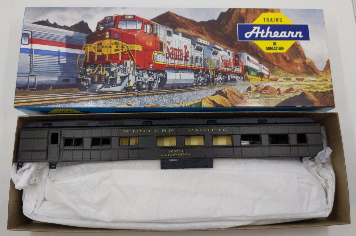 Athearn HO Western Pacific California Diner Passenger Car Kit