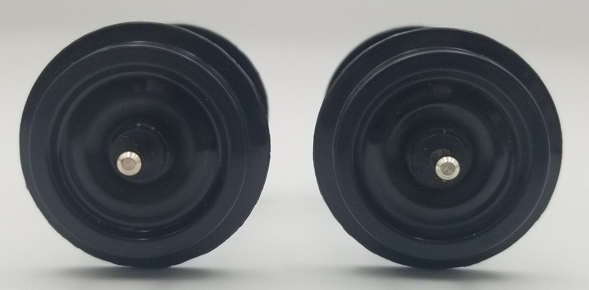 Aristo-Craft 29104 Plastic Wheels (Bag of 2)