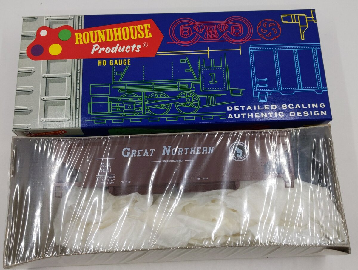 Roundhouse 7736 HO Scale Great Northern Ballast Hopper Large Letters Kit
