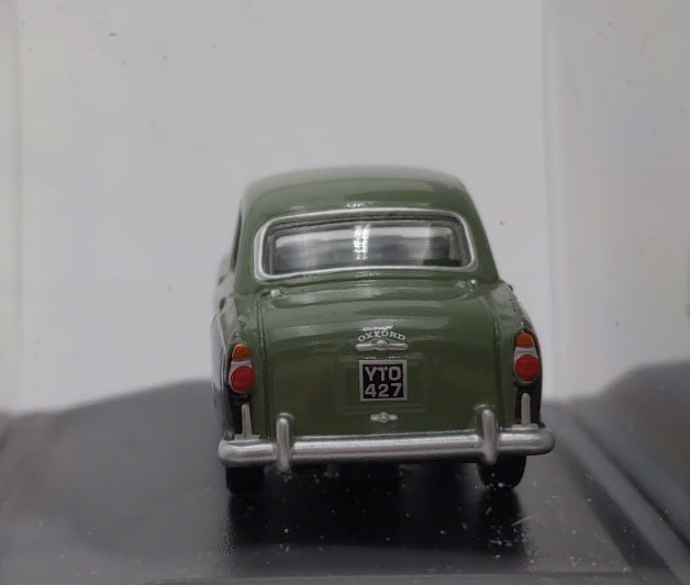 Oxford Diecast 76MO007 1:76 Scale Sage Green/Twilight Grey Morris Oxford III