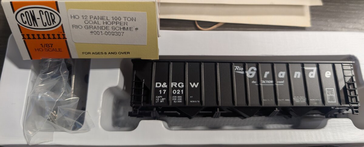 Con-Cor 001-009307 HO 12 Panel 100 Ton D&RGW Rio Grande 3-Bay Coal Hopper #17021