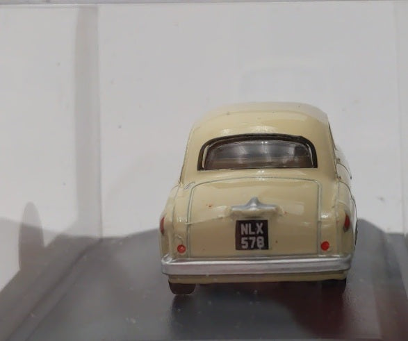 Oxford Diecast 76VWY007 1:76 Scale Metallichrome Blue Vauxhall Wyvern Diecast