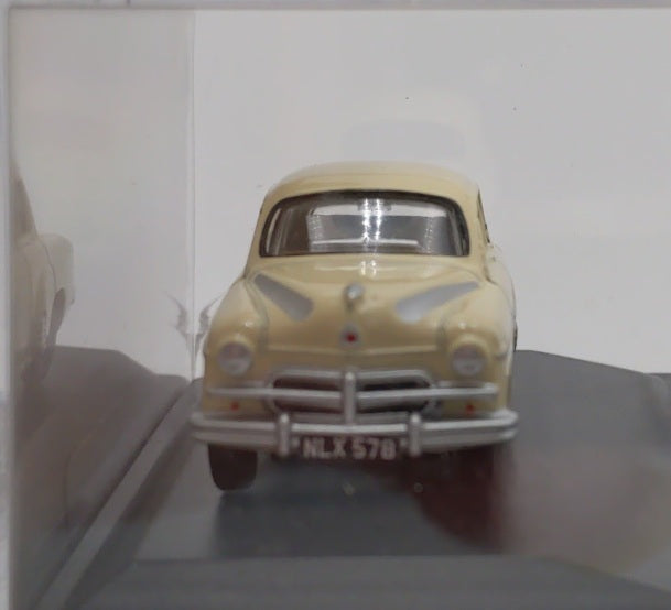 Oxford Diecast 76VWY007 1:76 Scale Metallichrome Blue Vauxhall Wyvern Diecast