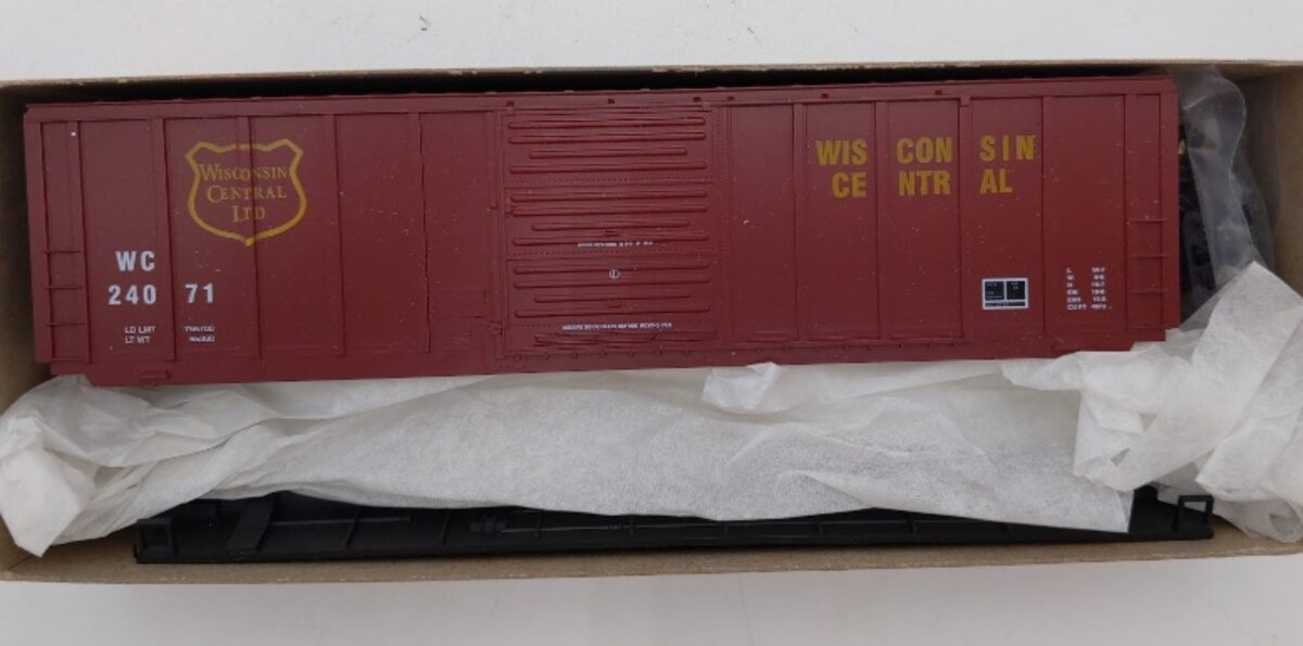 Roundhouse 1916 HO Wisconsin Central 50' P. S. Single Door Boxcar # 24071 Kit