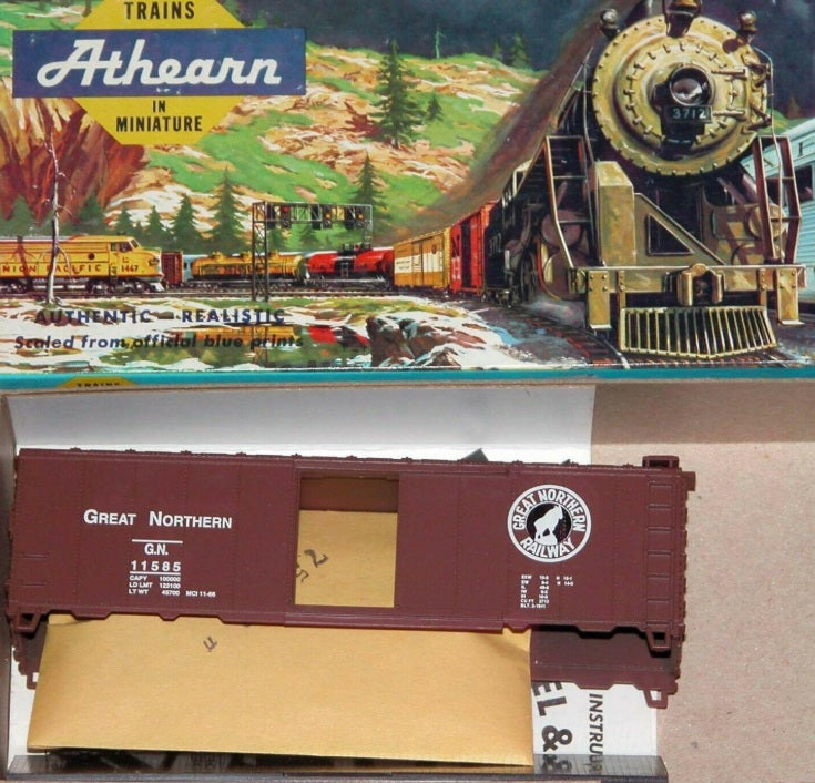 Athearn 5007 HO Scale Great Northern 40' AAR Boxcar # 11585 Kit
