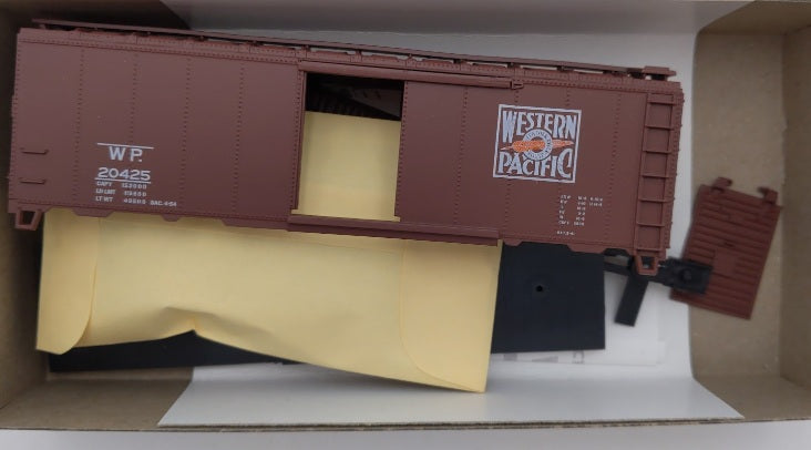 Athearn 5993 HO Scale Western Pacific Blue Box 40' Boxcar #20425 Kit