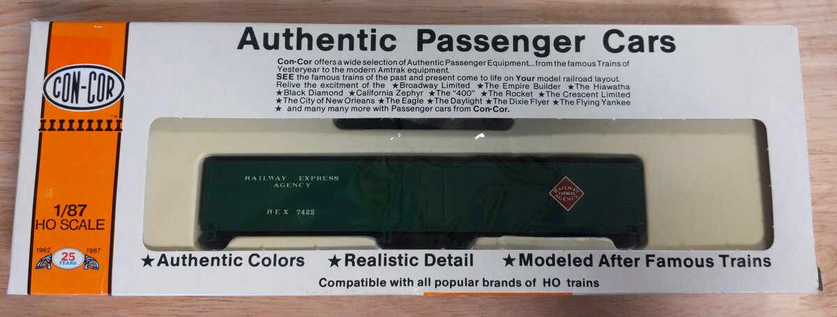 Con-Cor 0001-0872 60ft MHC Railway Express Agency boxcar kit