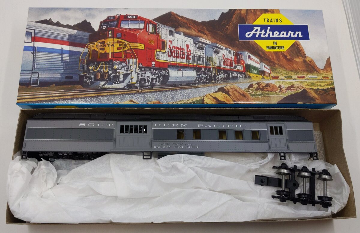 Athearn 2409 Southern Pacific Passenger RPO Coach