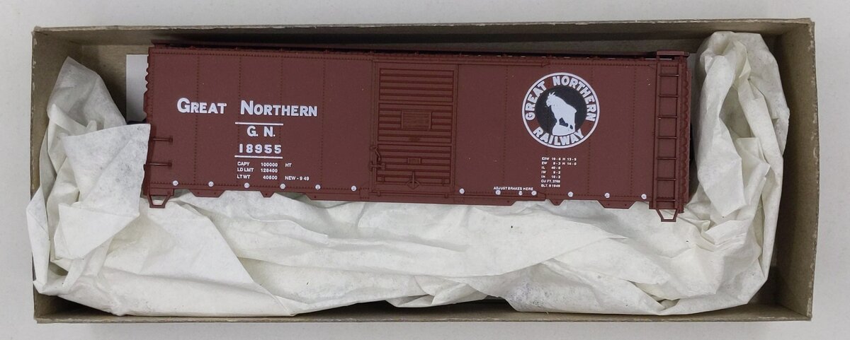 Accurail 3215 HO Scale Great Northern AAR 40' Steel Boxcar Road #: 18955