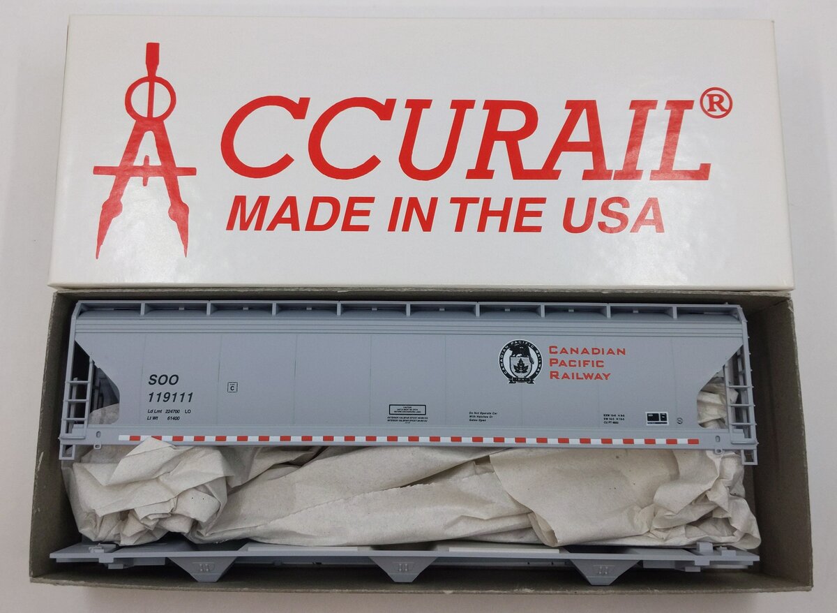 Accurail 12058 CP-SOO Canadian Pacific 3-Bay Covered Hopper Kit #119111