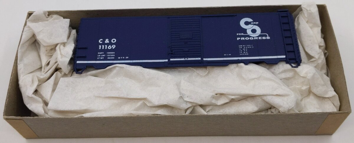 Accurail 1514 HO C & O 40' AAR Steel Boxcar Kit #11169
