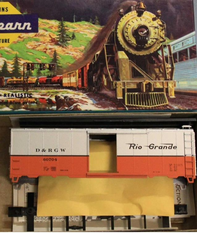 Athearn 1467-2 HO Denver & Rio Grande "Zephyr Scheme" 40' Box Car # 60704 Kit