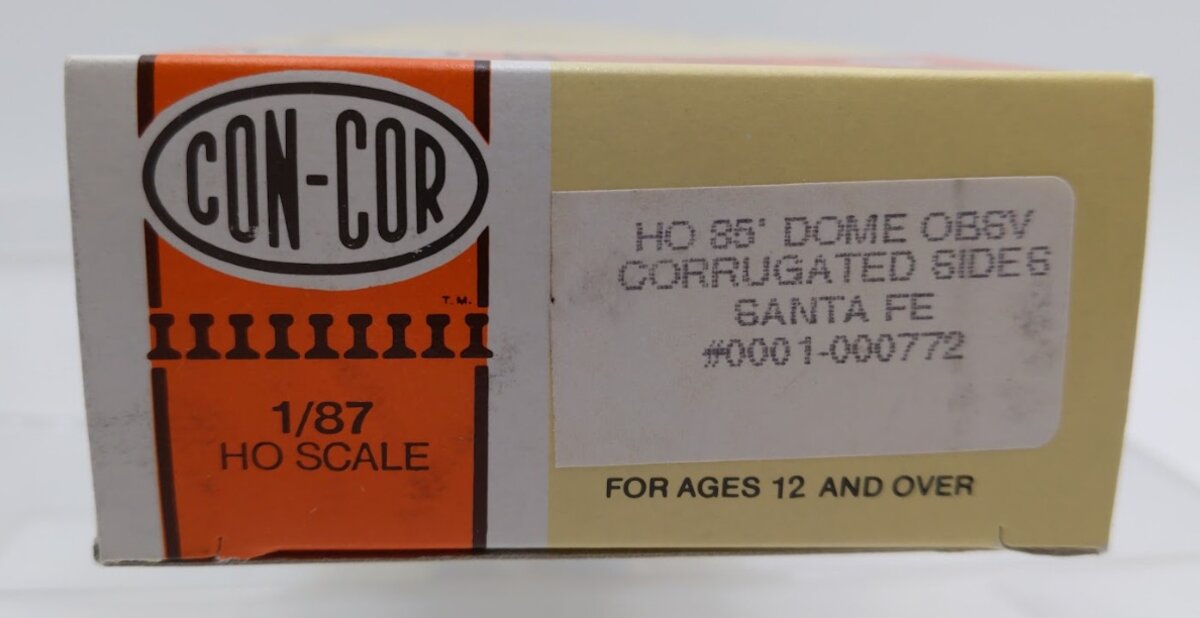 Con-Cor 0001-000772 HO Santa Fe Phoenix 85 Ft Dome Obsv Car Corrugated Sides