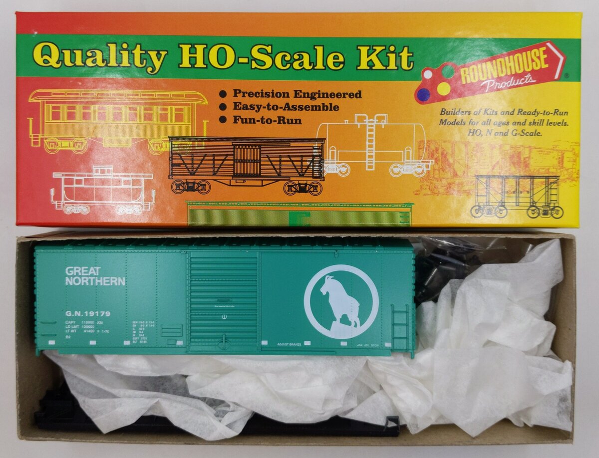 Roundhouse 07994 HO Great Northern 40' Boxcar Kit