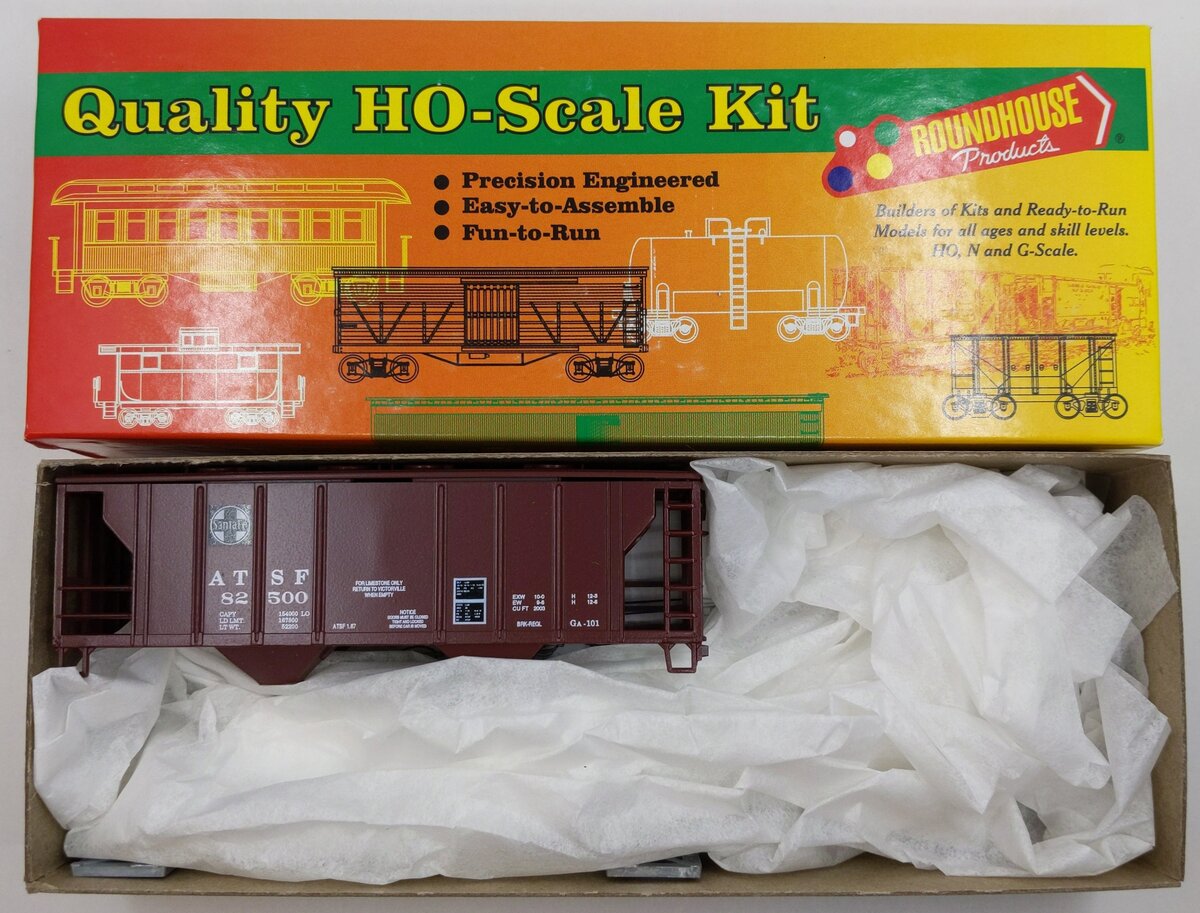 Roundhouse 01464 HO Santa Fe 34' 2-Bay Covered Hopper Kit #82500