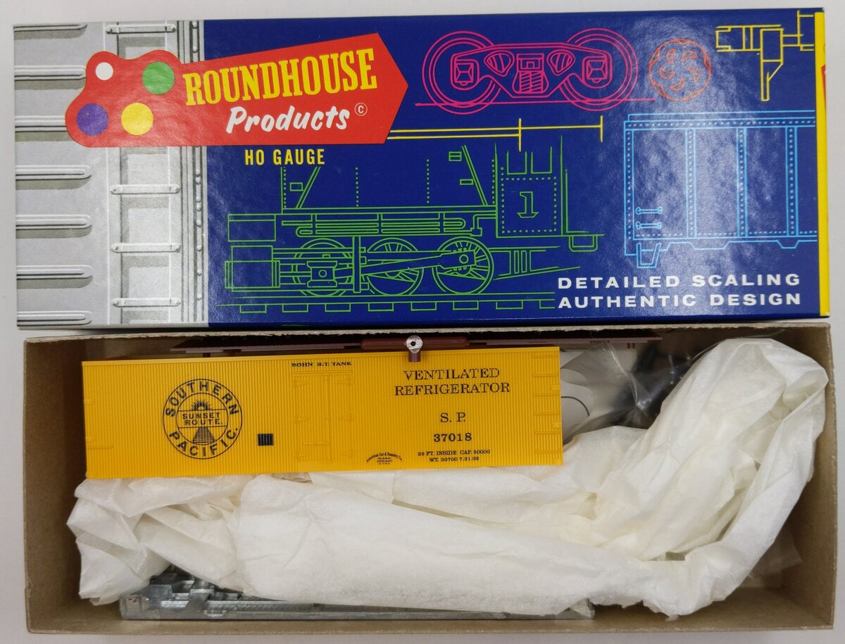 Roundhouse 3081 HO Southern Pacific 36' Reefer Kit #37018