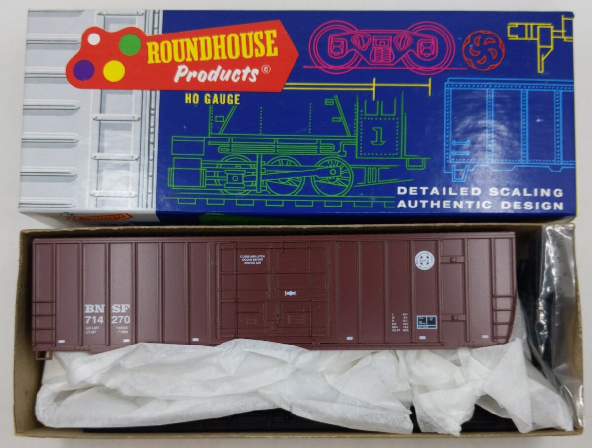 Roundhouse 3630 HO BNSF 50' FMC Plug Door Boxcar Kit #714270