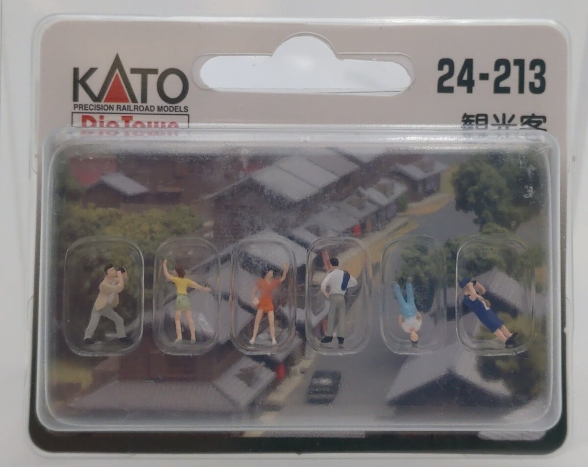 Kato 24-213 N Scale DioTown Japanese Tourist Traveller Painted Figures(Set of 6)