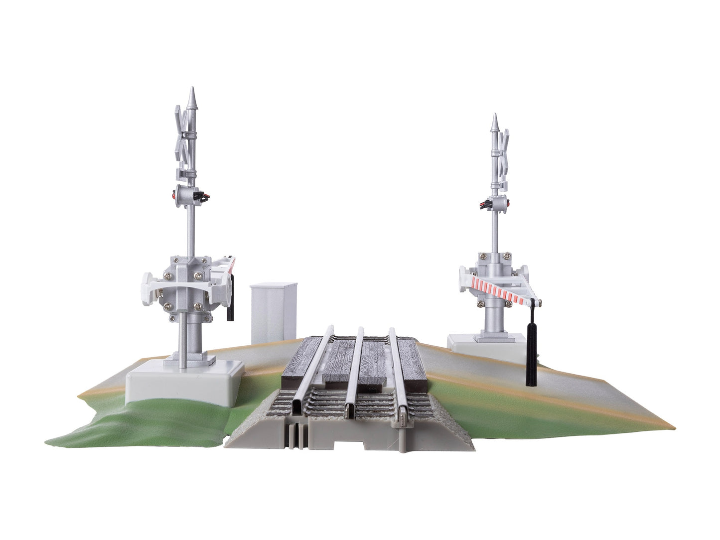 Lionel 2529070 O Fastrack Grade Crossing with Gates & Flashers
