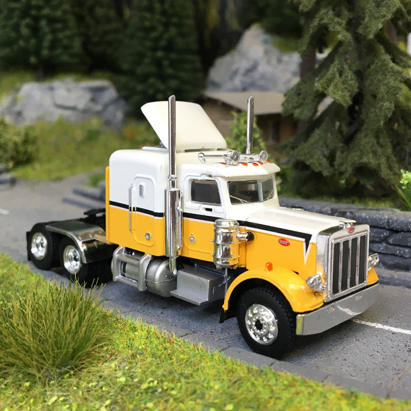 Brekina Automodelle 85717 HO 1973 Peterbilt 359 Sleeper-Cab Tractor