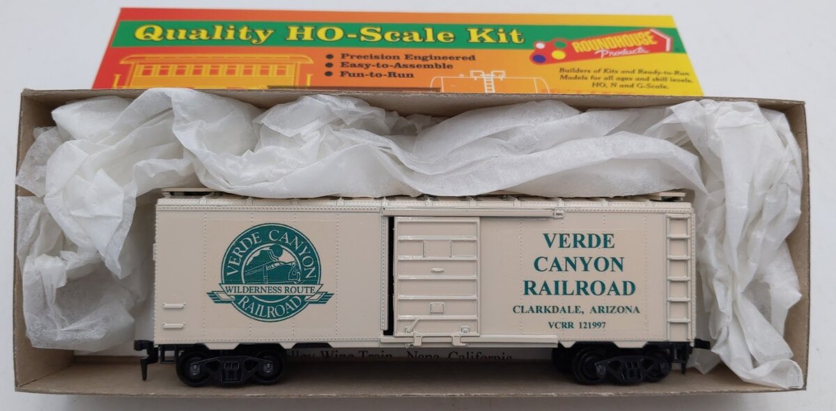 Roundhouse HO Verde Canyon Railroad 40' Boxcar # 121997 Assembled