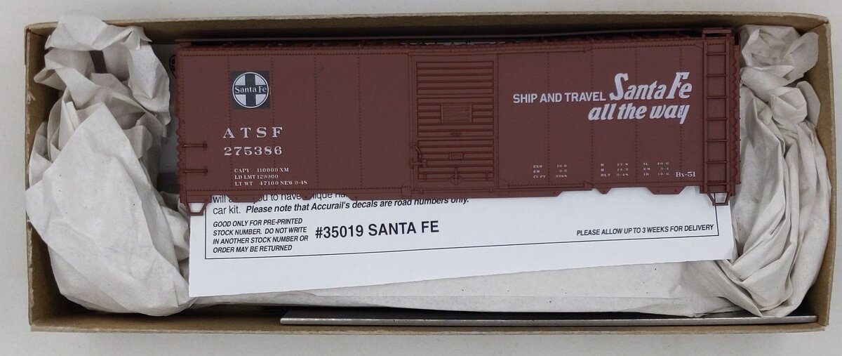 Accurail 35019 HO Scale Santa Fe 40' Steel Boxcar Kit - Road #: 275386
