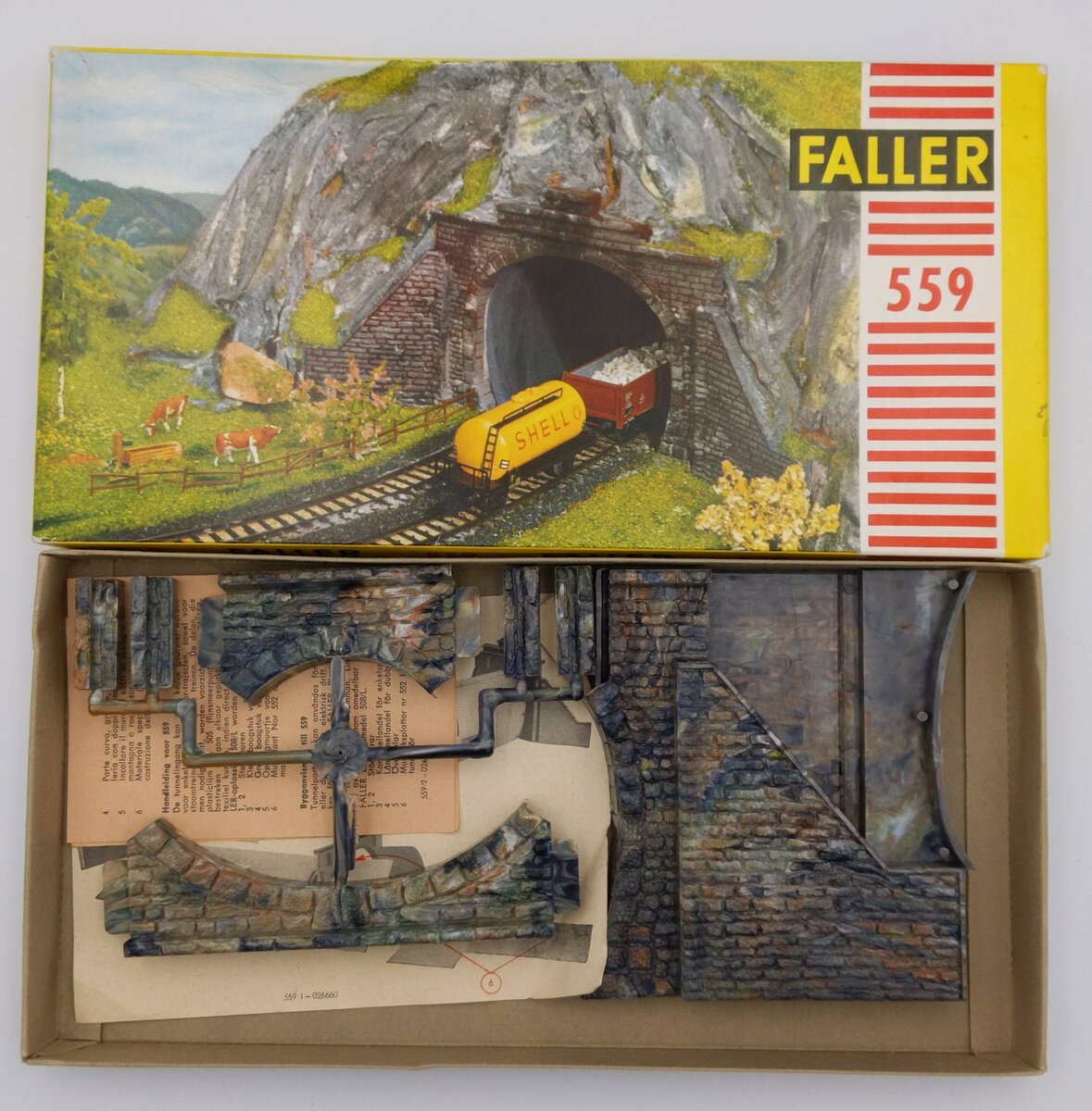 Faller 559 HO Scale Vintage Tunnel Portal Kit