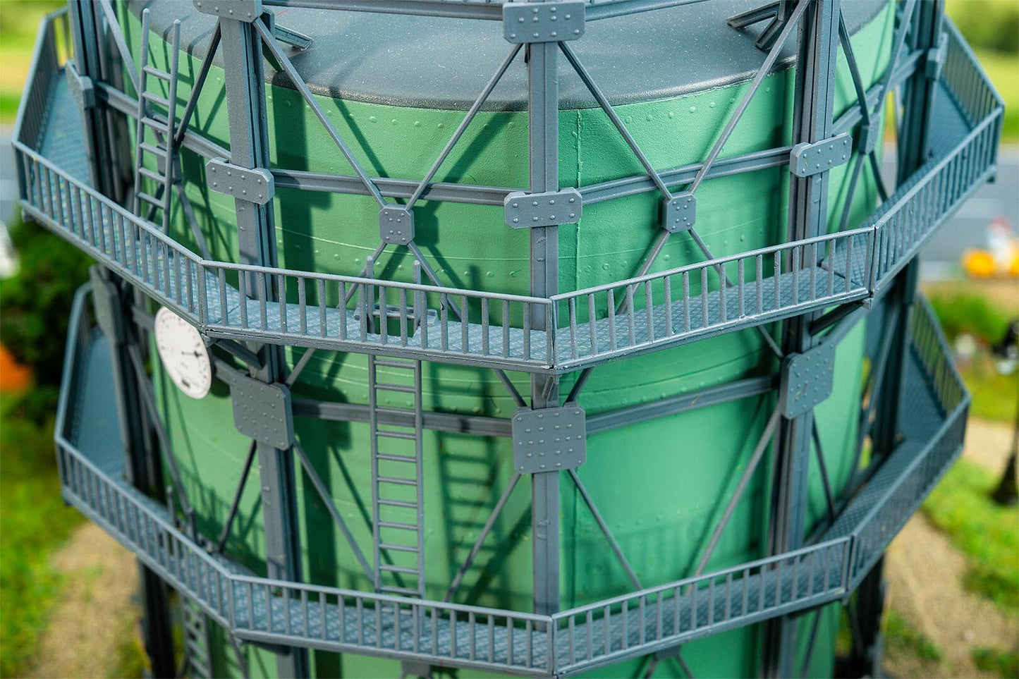 Faller 130157 HO Gasometer with Pipework Building Kit