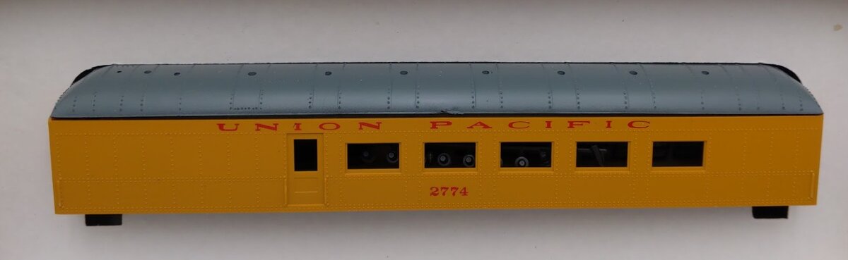 Roundhouse 6154 HO 62' Harriman/Union Pacific Diner Passenger Kit