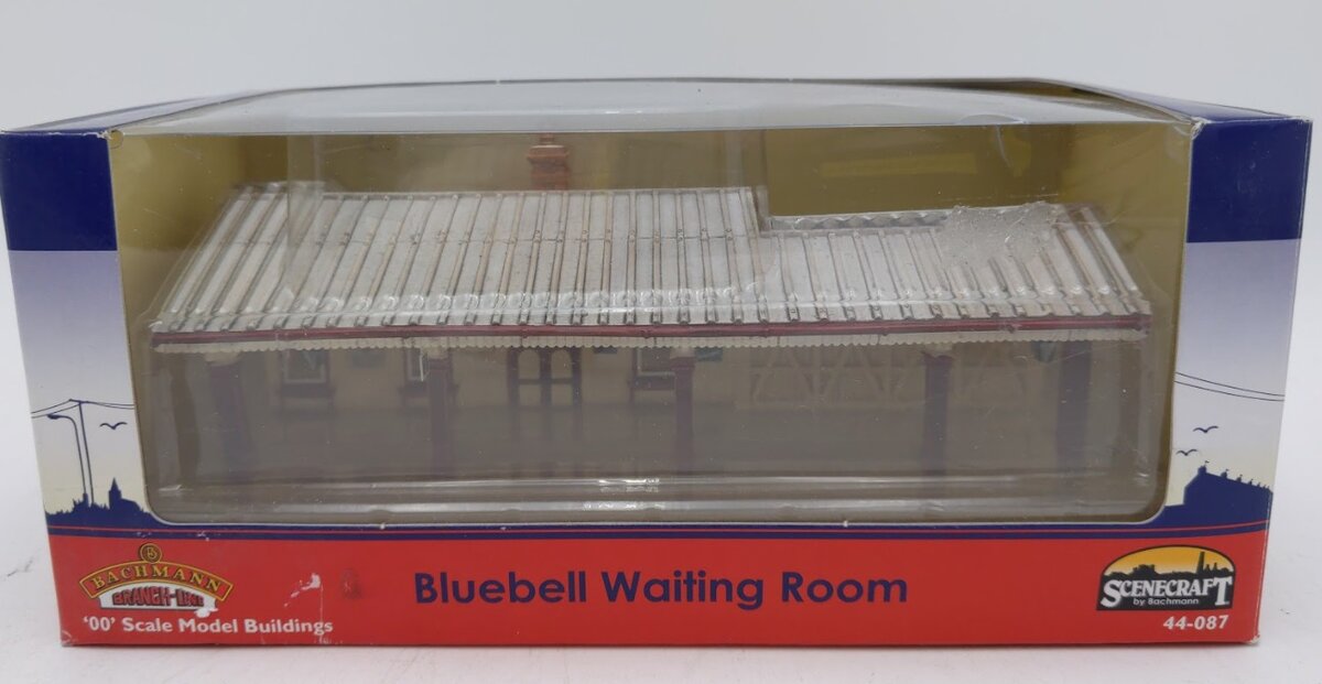 Bachmann 44-087 OO Scale Scenecraft Bluebell Waiting Room Assembled