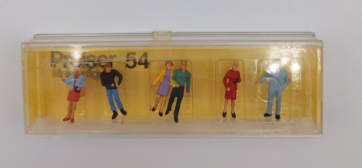 Preiser 54 HO 1:90 Townspeople 6