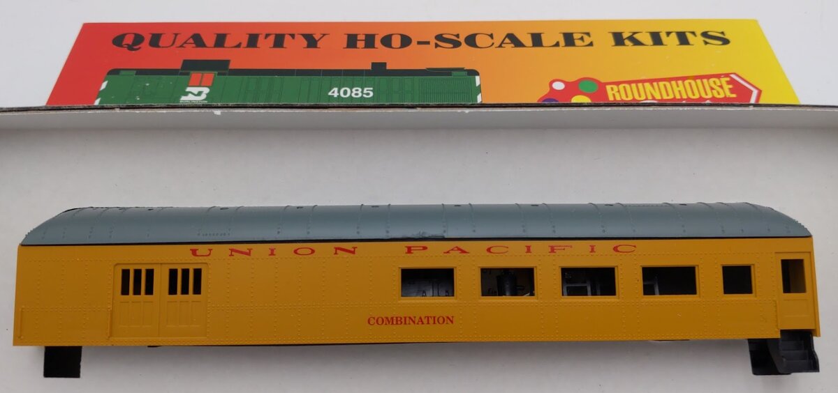 Roundhouse 6144 HO Union Pacific Harriman Combination Passenger Car Kit