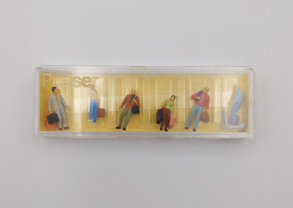 Preiser 0115 HO Traveler Figures Set of 6