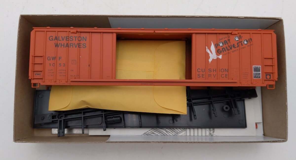 Athearn 5081 HO Scale Galveston Wharves 50' DD Railbox Boxcar # 1053 Kit