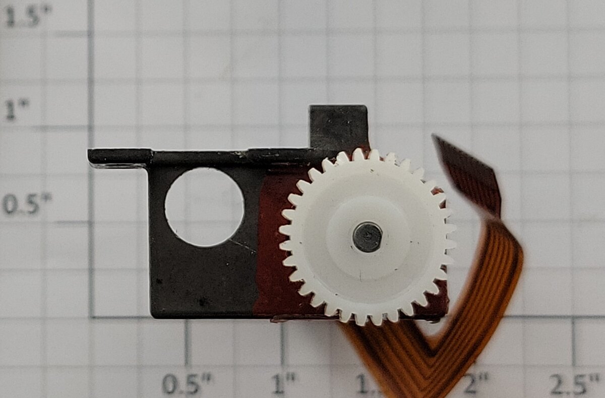 Maxon 353909 Mini DC Gearhead Motor 6 Volt DC w/ Bracket, Gear & Cable