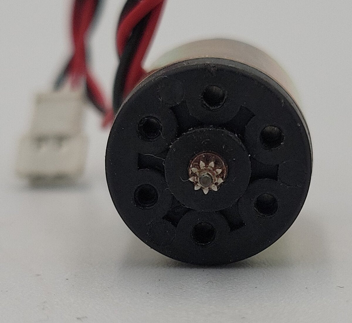 Faulhaber 1516E3.5S 12-Volt DC Can Motor Wired with Plug and Gear