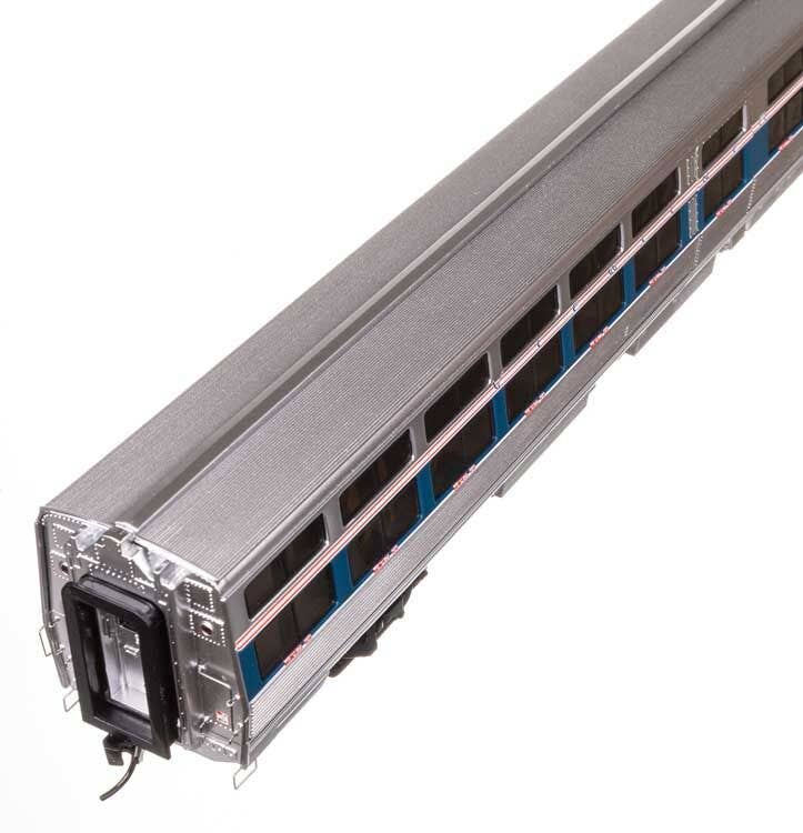 Walthers 920-11307 HO Amtrak VI Early  85' Budd Viewliner Sleeper RTR #62011