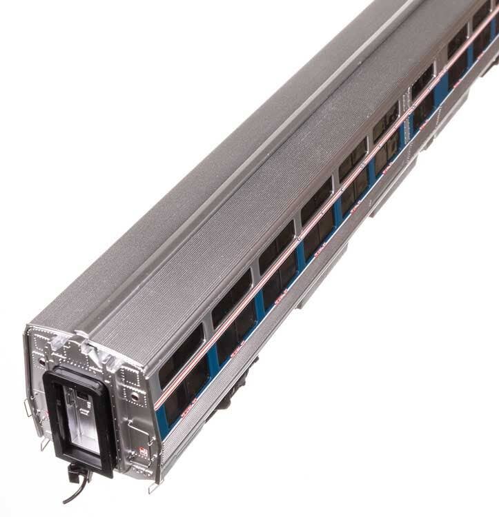 Walthers 920-12306 HO AMTK VI Early Lighted 85' Budd Viewliner Sleeper w/ Decal